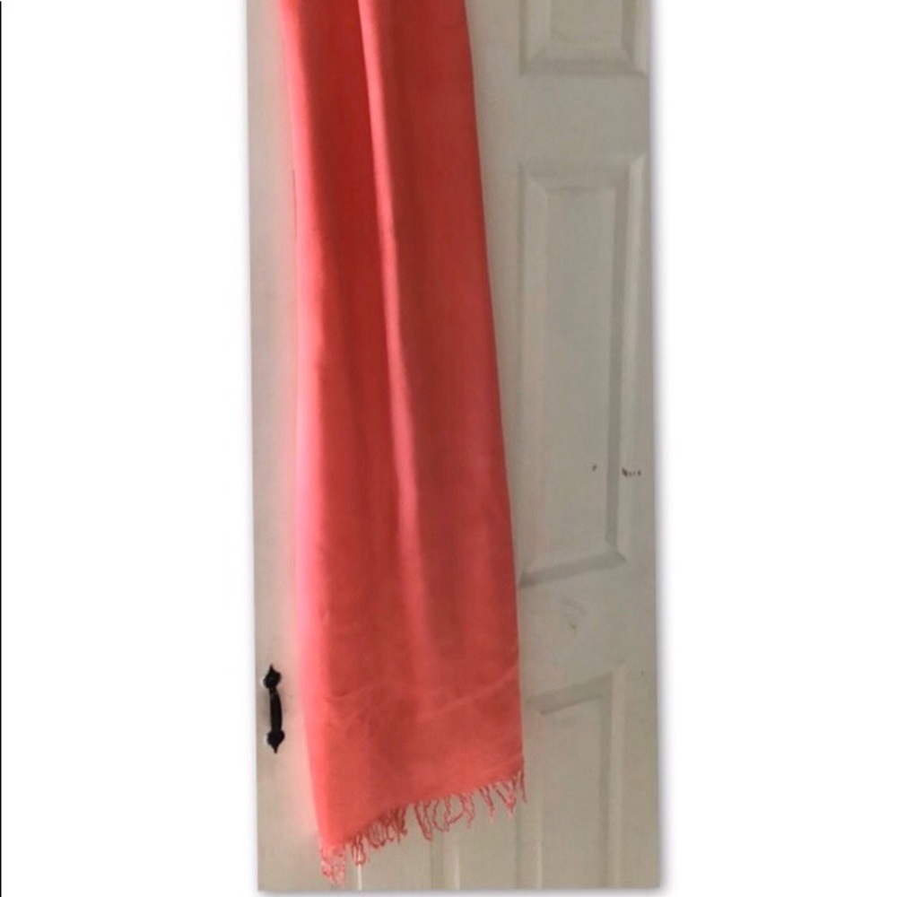 Silky very long scarf